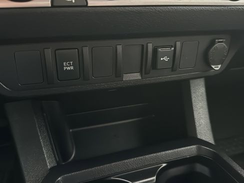 Used 2023 Toyota Tacoma SR image 21