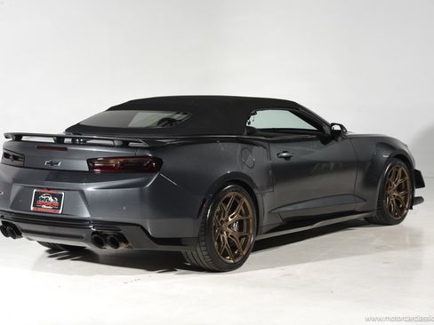 Used 2017 Chevrolet Camaro ZL1 RWD image 25