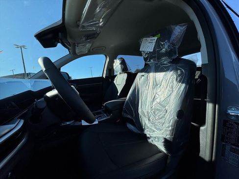 New 2026 Kia Sorento S image 13