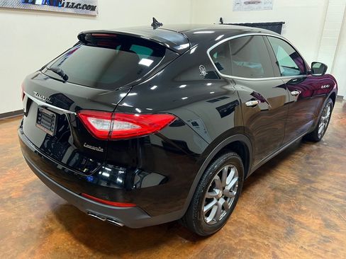 Used 2018 Maserati Levante AWD/4WD image 53