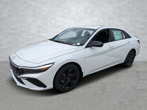 New 2026 Hyundai Elantra Sport image 9