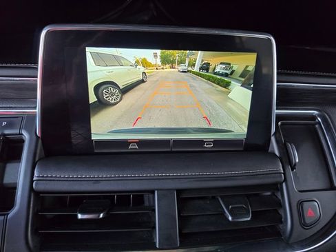 Used 2024 GMC Yukon SLT RWD image 32