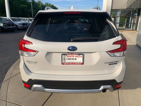 Used 2022 Subaru Forester Touring AWD/4WD image 4