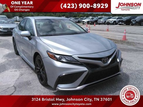 Used 2023 Toyota Camry XSE FWD image 1
