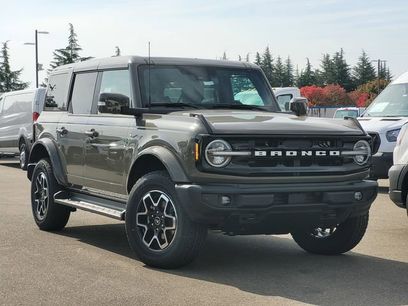 New 2025 Ford Bronco Outer Banks