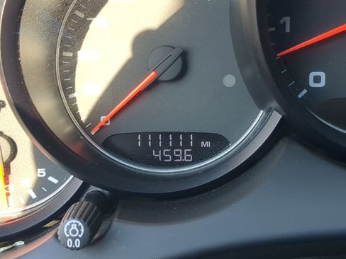 Used 2016 Porsche Cayenne image 62