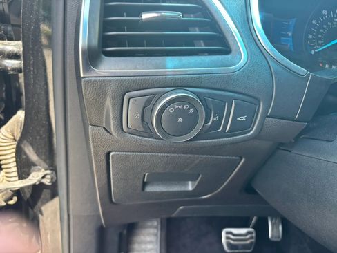Used 2015 Ford Edge Sport w/ Equipment Group 401A AWD/4WD image 9