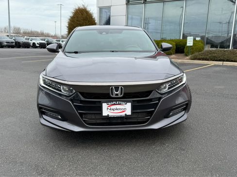 Used 2019 Honda Accord Sport image 2