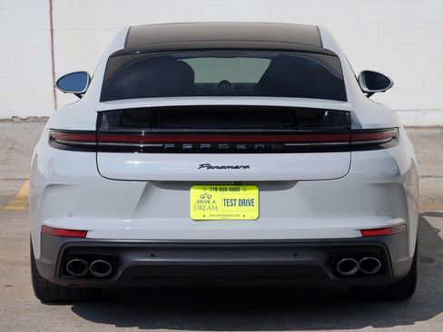 Used 2025 Porsche Panamera image 58