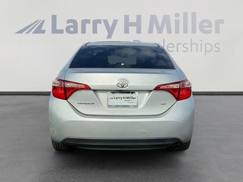 Used 2019 Toyota Corolla LE image 3