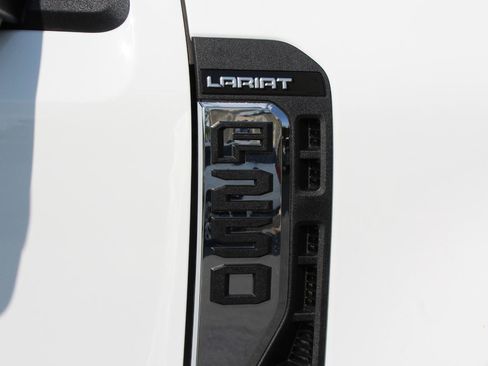 Used 2025 Ford F250 Lariat AWD/4WD image 50