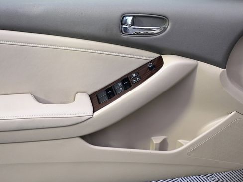 Used 2011 Nissan Altima 2.5 SL w/ 2.5SL Pkg image 21