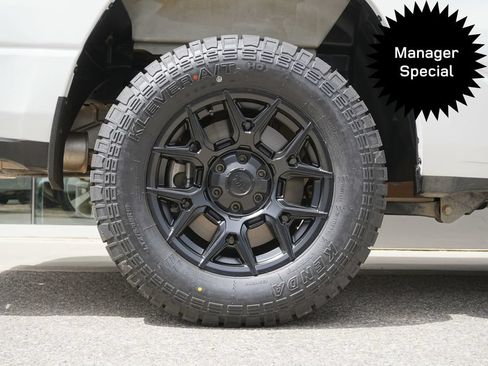Used 2024 RAM 1500 Laramie AWD/4WD image 34