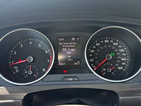 Used 2019 Volkswagen Tiguan SE AWD/4WD image 19