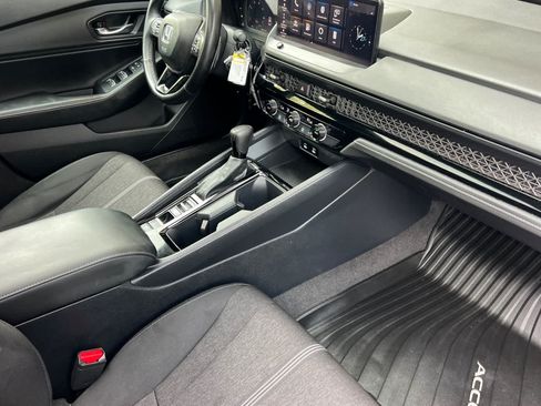 Used 2024 Honda Accord Sport image 15