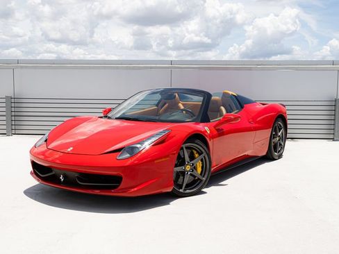Used 2015 Ferrari 458 Spider RWD image 1