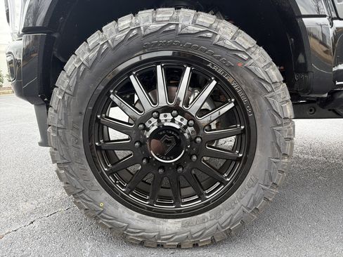 Used 2025 Ford F450 Platinum w/ Platinum Plus Package AWD/4WD image 32