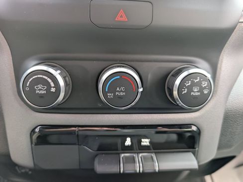 Used 2022 RAM 1500 Big Horn image 26