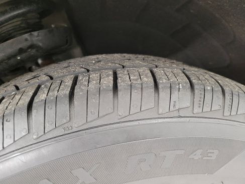 Used 2018 Chevrolet Equinox LT w/ Sun & Infotainment Package image 5