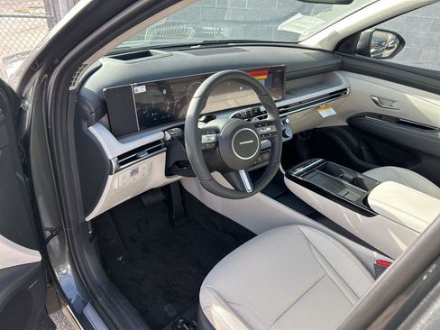 New 2026 Hyundai Tucson Limited image 11