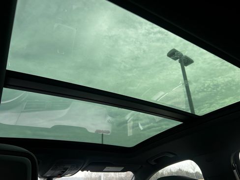 Used 2023 Audi Q3 2.0T Premium image 17