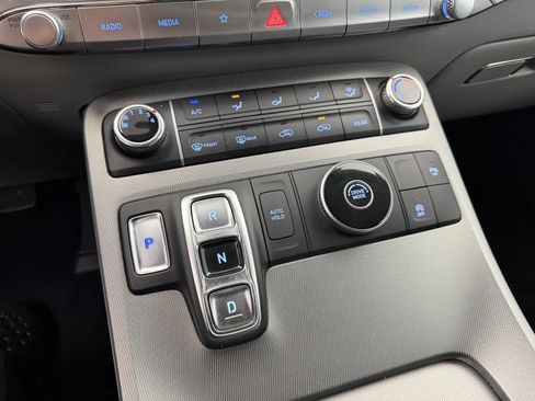 Used 2022 Hyundai Palisade SE w/ Cargo Package FWD image 17