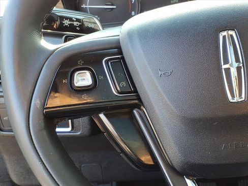Used 2022 Lincoln Corsair AWD w/ Premium Package image 21