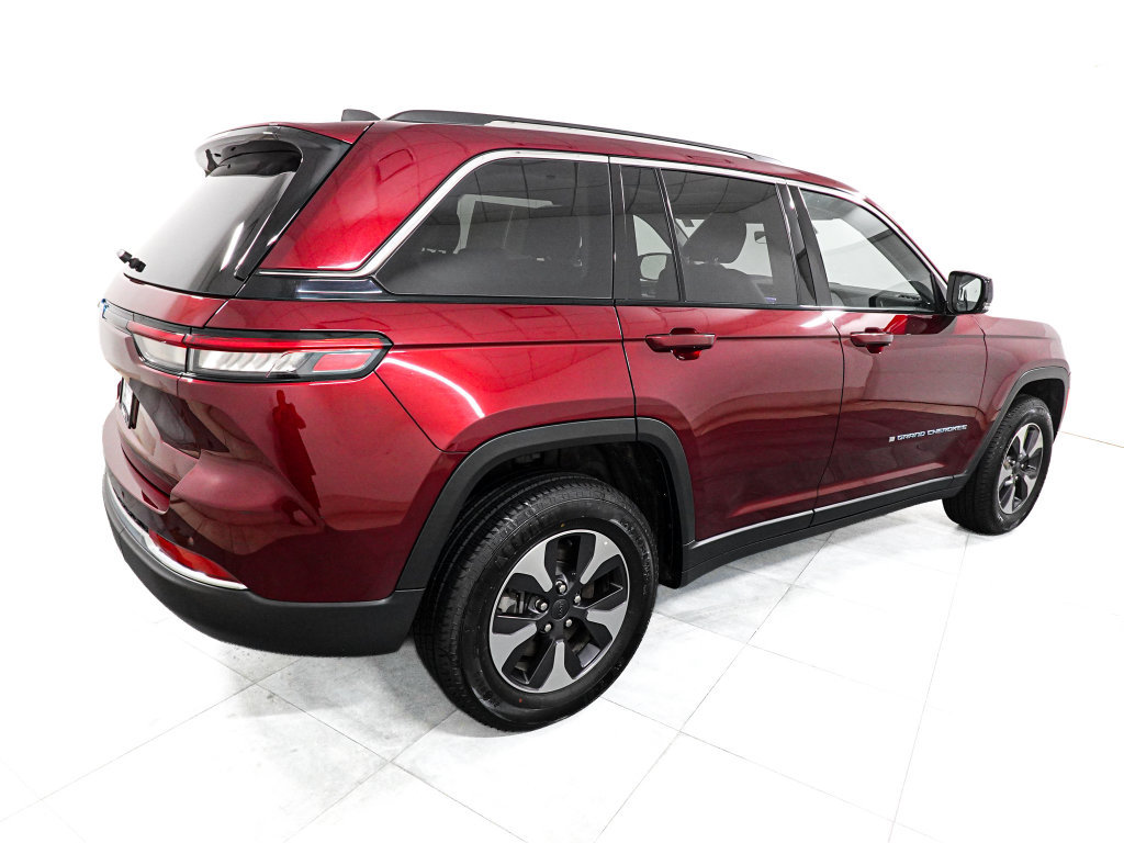 Used 2024 Jeep Grand Cherokee Limited 4xe AWD/4WD image 7