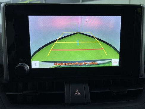 Used 2024 Toyota RAV4 LE image 22