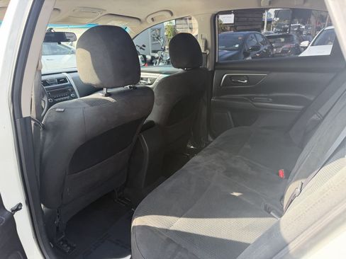Used 2015 Nissan Altima 2.5 S w/ Sport Value Package FWD image 10