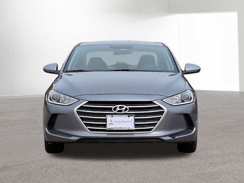 Used 2017 Hyundai Elantra SE w/ Cargo Package image 2