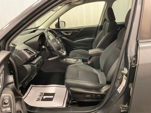 Used 2020 Subaru Forester Premium image 13