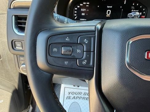 Used 2023 GMC Yukon AT4 w/ AT4 Premium Package AWD/4WD image 25