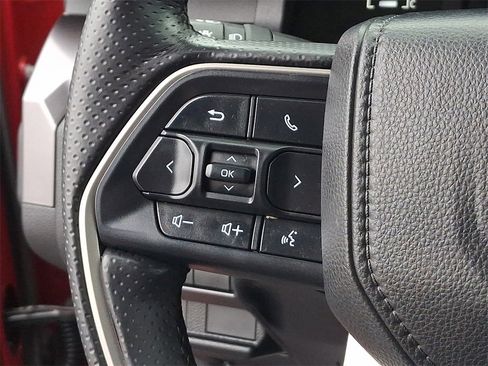 Used 2025 Toyota 4Runner SR5 image 21