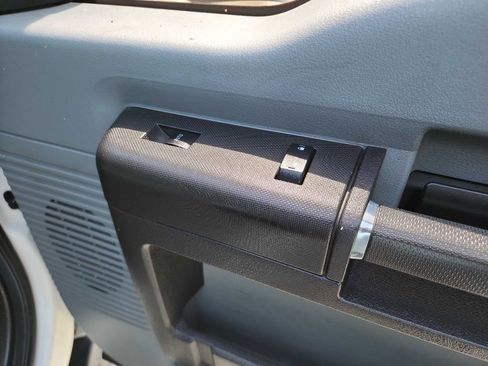 Used 2016 Ford F250 XL w/ XL Appearance Package image 28