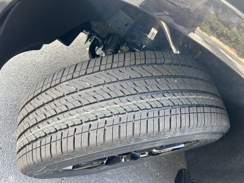 New 2026 Chevrolet Tahoe LS image 12