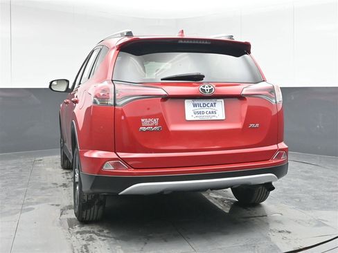 Used 2016 Toyota RAV4 XLE image 6