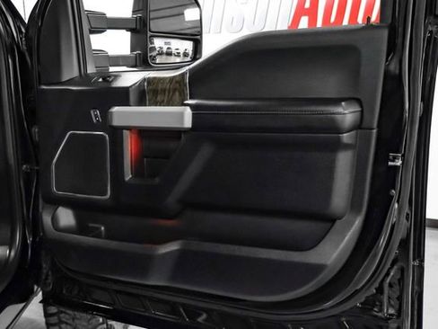 Used 2017 Ford F350 Lariat w/ Lariat Ultimate Package image 42