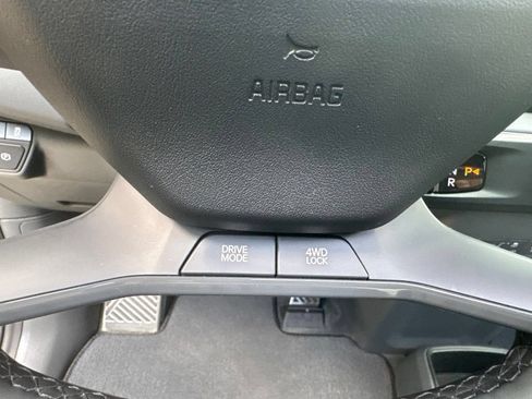 Used 2024 Kia EV9 GT-Line AWD/4WD image 14