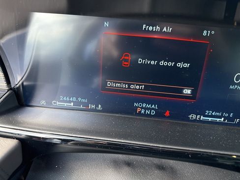 Used 2023 Lincoln Navigator Black Label image 3