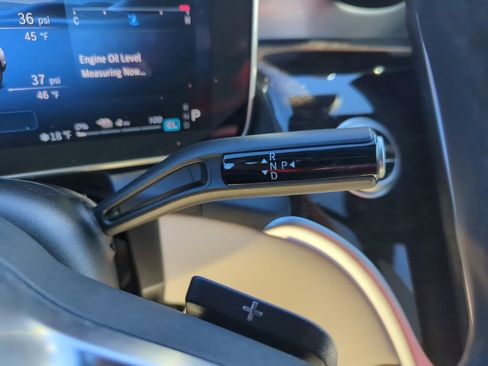 New 2025 Mercedes-Benz GLC 350e 4MATIC image 25