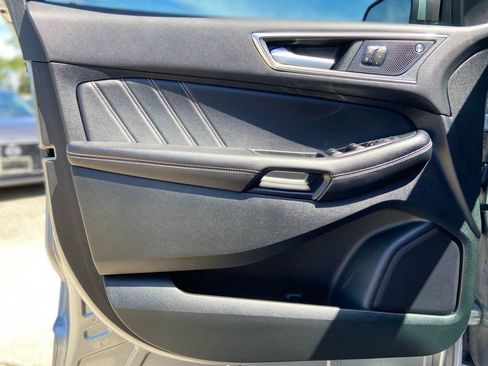 Used 2022 Ford Edge ST w/ Equipment Group 401A AWD/4WD image 13