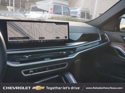 Used 2024 BMW X6 xDrive40i w/ Parking Assistance Package image 9