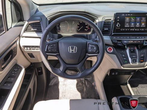 Used 2025 Honda Odyssey EX-L image 2
