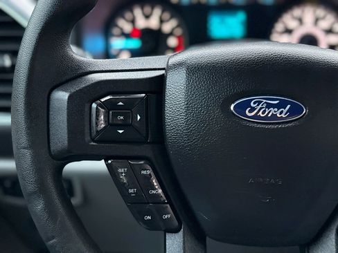 Used 2019 Ford F150 XLT image 32