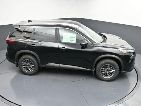 Certified 2025 Nissan Rogue S image 21