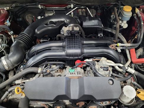 Used 2014 Subaru Legacy 2.5i Premium AWD/4WD image 30