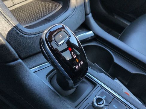 Used 2020 Cadillac XT5 Premium Luxury image 32