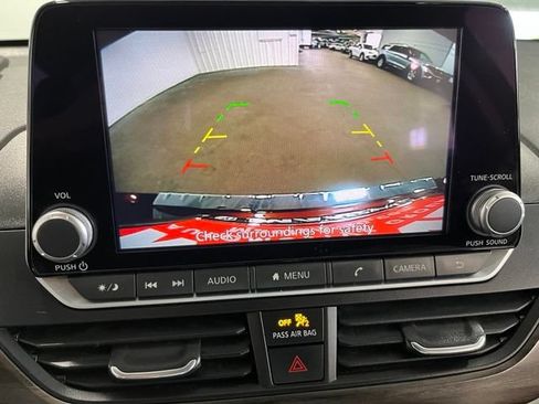 Used 2023 Nissan Altima 2.5 SV FWD image 28