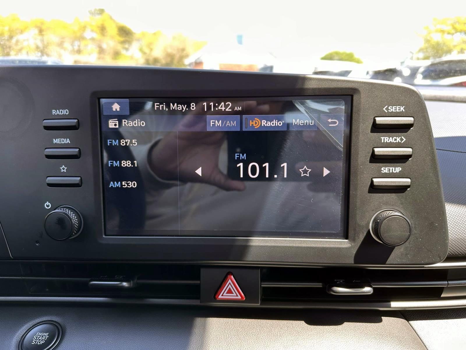 Used 2025 Hyundai Elantra Sport FWD image 21